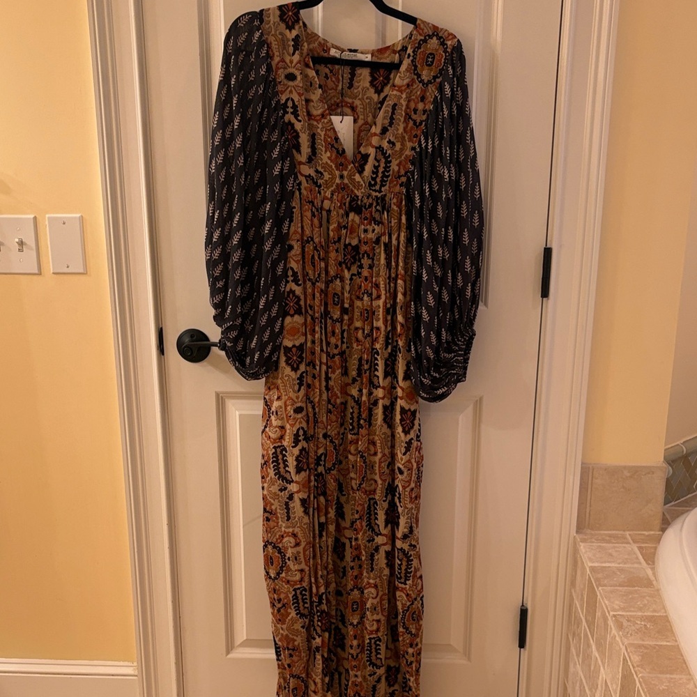 Summum Woman Bohemian Long Sleeve Floral Maxi Dress Indian Summer NWT Size 34